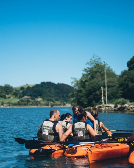 KAYAK SUR LA RIVIÈRE ORIA