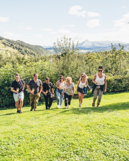 GUIDED TOUR WITH MEAL IN OIHARTE CIDER HOUSE